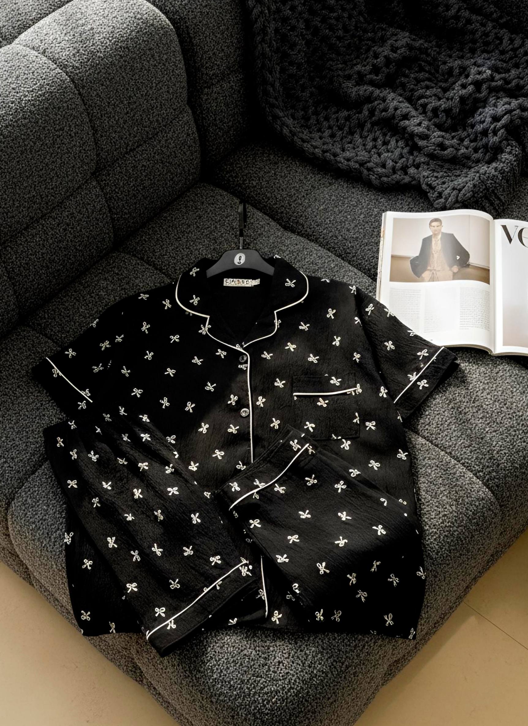 آستین کوتاه پاپیون مشکی